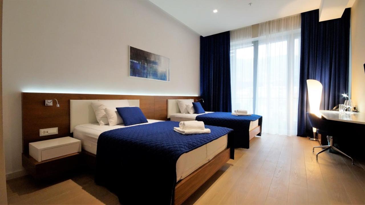 Condo Studio Plaza Budva Buitenkant foto